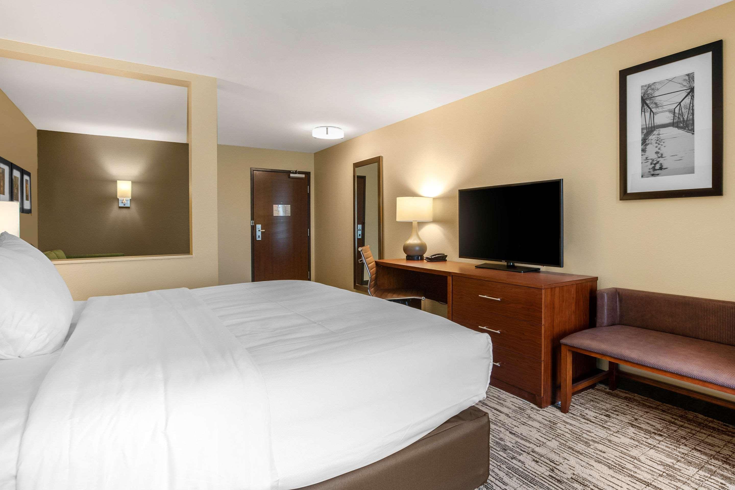 Comfort Inn & Suites Ames Near Isu Campus Kültér fotó