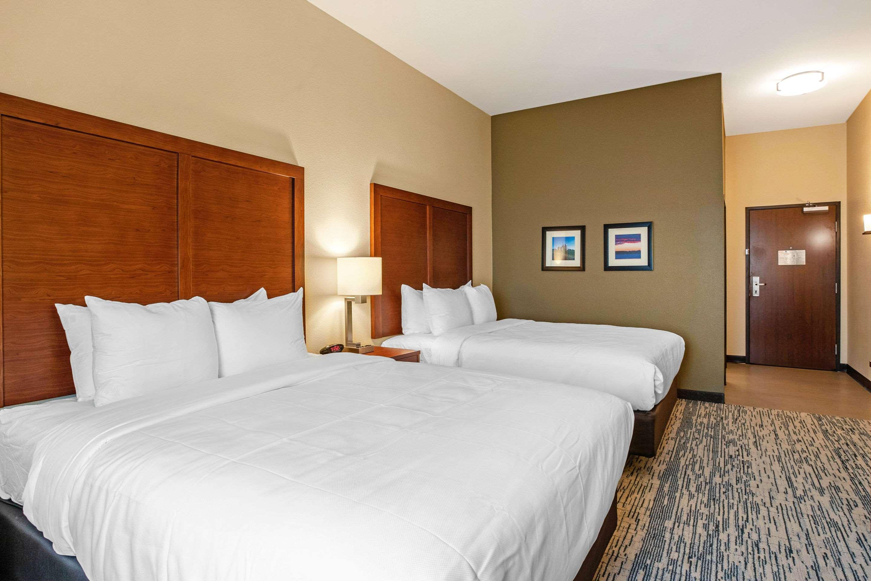 Comfort Inn & Suites Ames Near Isu Campus Kültér fotó